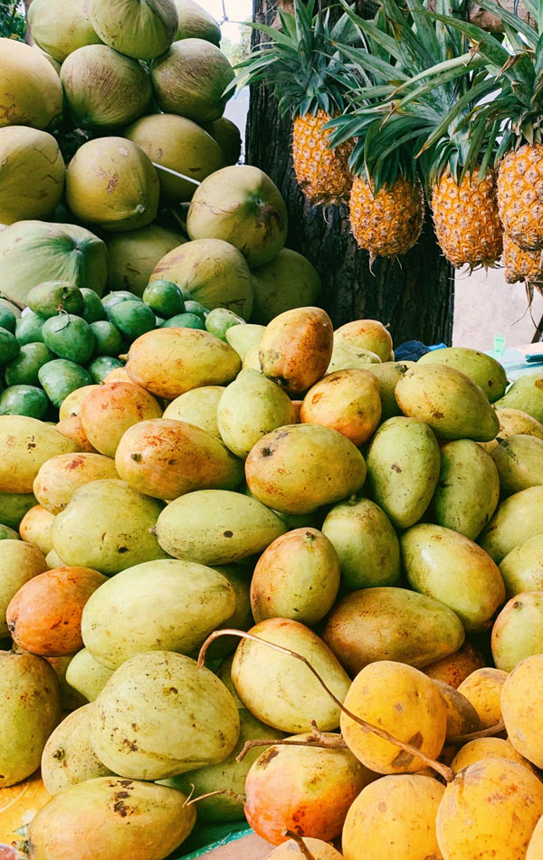 Travel Philippines | Local fruits in the Philippines | Photo: Unsplash