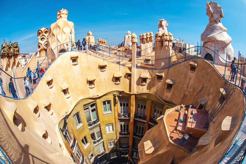 10 Absolutely Awesome Things To Do in Barcelona And Around... | via @Just1WayTicket