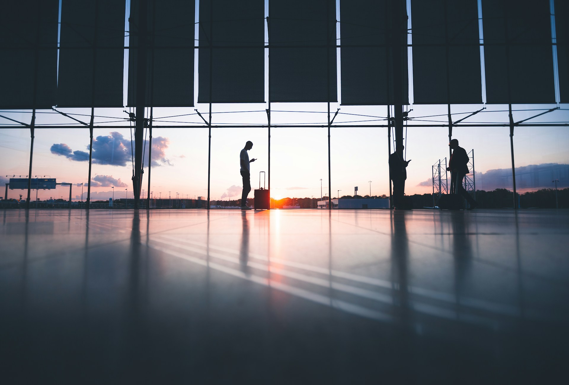 7 Funny Reasons Why Flights Have Been Delayed Around The World