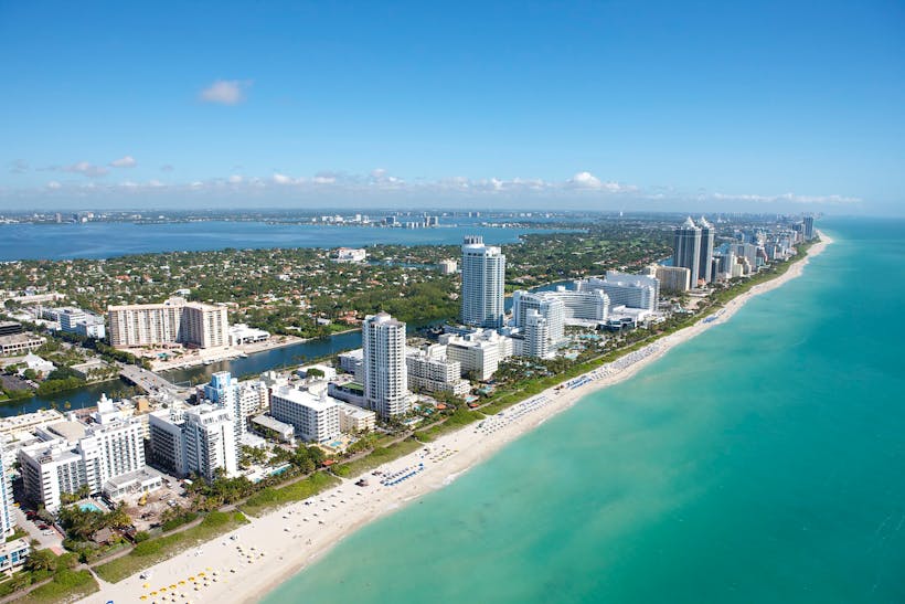 Should I Uber or Rent a Car in Miami? The Best Option for Digital Nomads