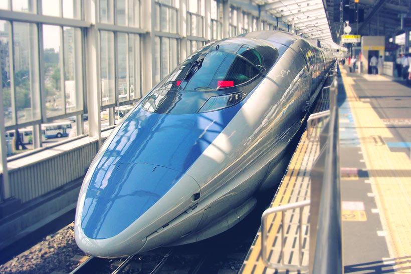 Is the Japan Rail Pass worth it? | You have only one week in Japan? Why not exploring the country with a rail pass? Here is a complete guide to train travel in Japan and how to get the most out of it... | via @Just1WayTicket