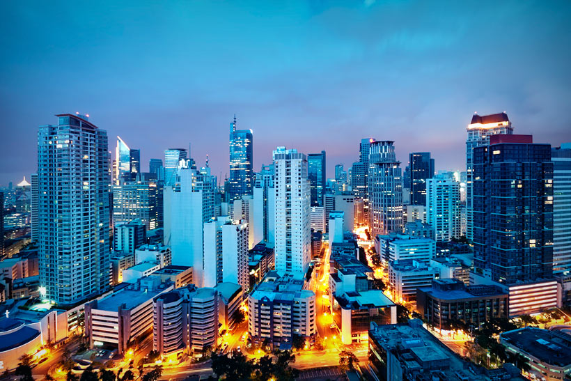 Manila is a Shopping Paradise | Top 10 Things to do in the Philippines | via @Just1WayTicket