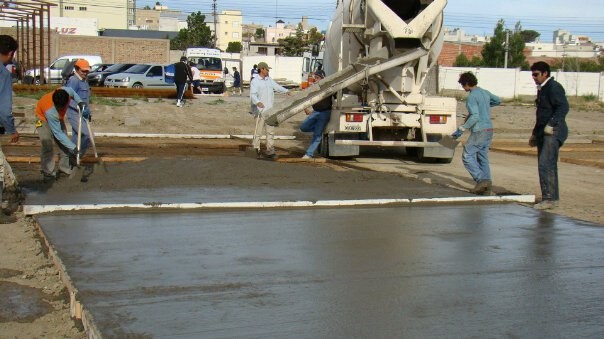 Canchas de cesped sintetico- Construccion
