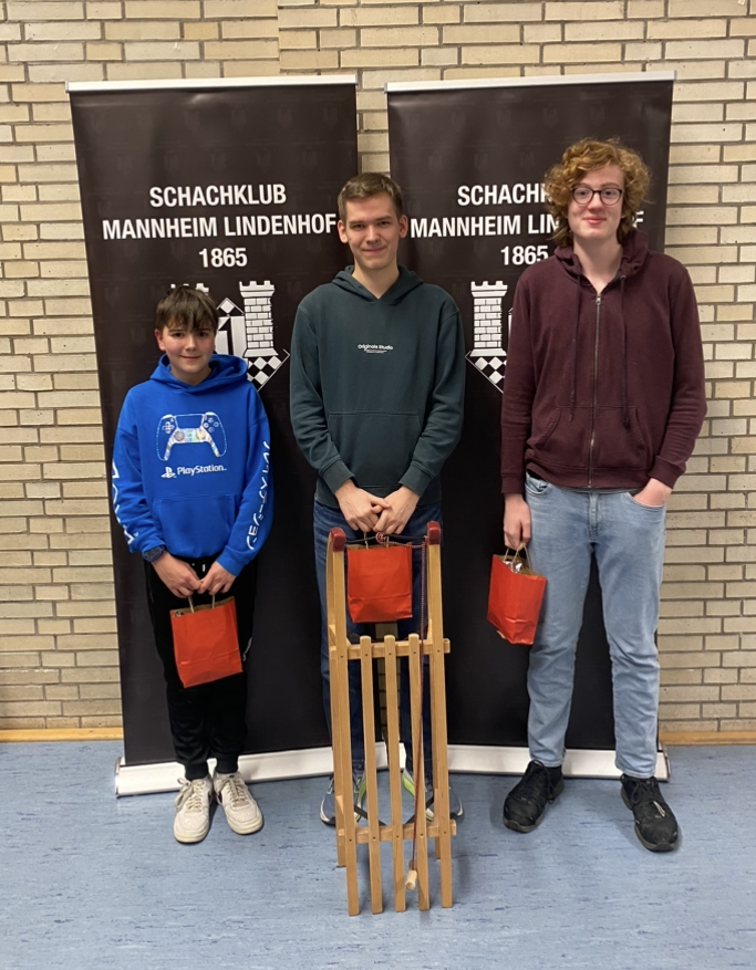 Stolze Sieger bei der Jugend 1. Leo 2.  Miro 3. Lucas