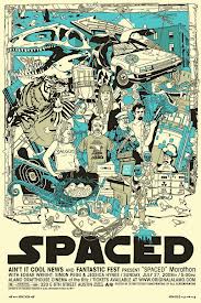 SPACED <br>LES ALLUMÉS <br>Channel Four - 1999 - GB <br>14 épisodes sur 14 <br>Laboratoire de sous-titrage : DUBBING BROTHERS <br>Diffusion : SÉRIE CLUB