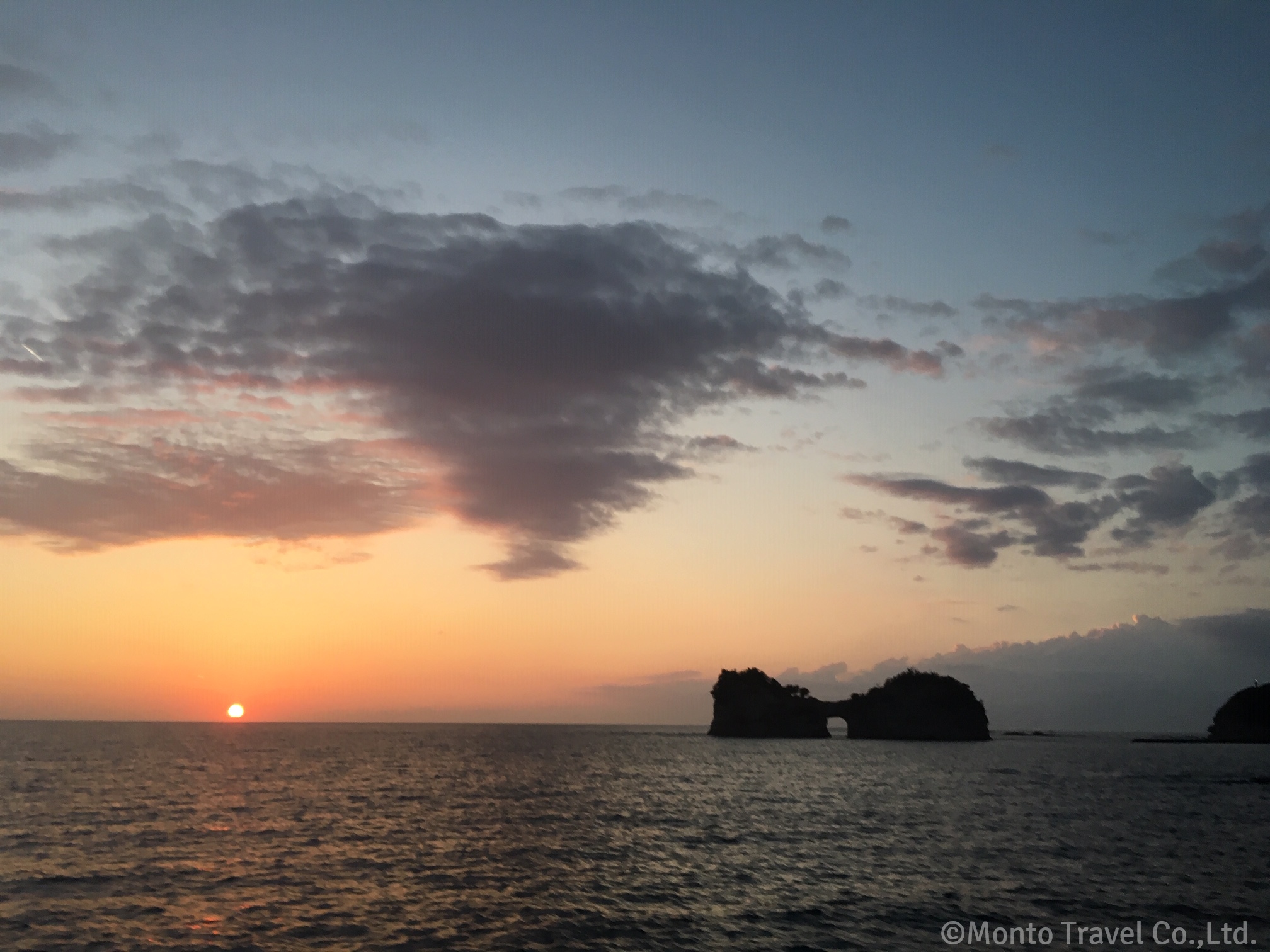 白浜の夕景