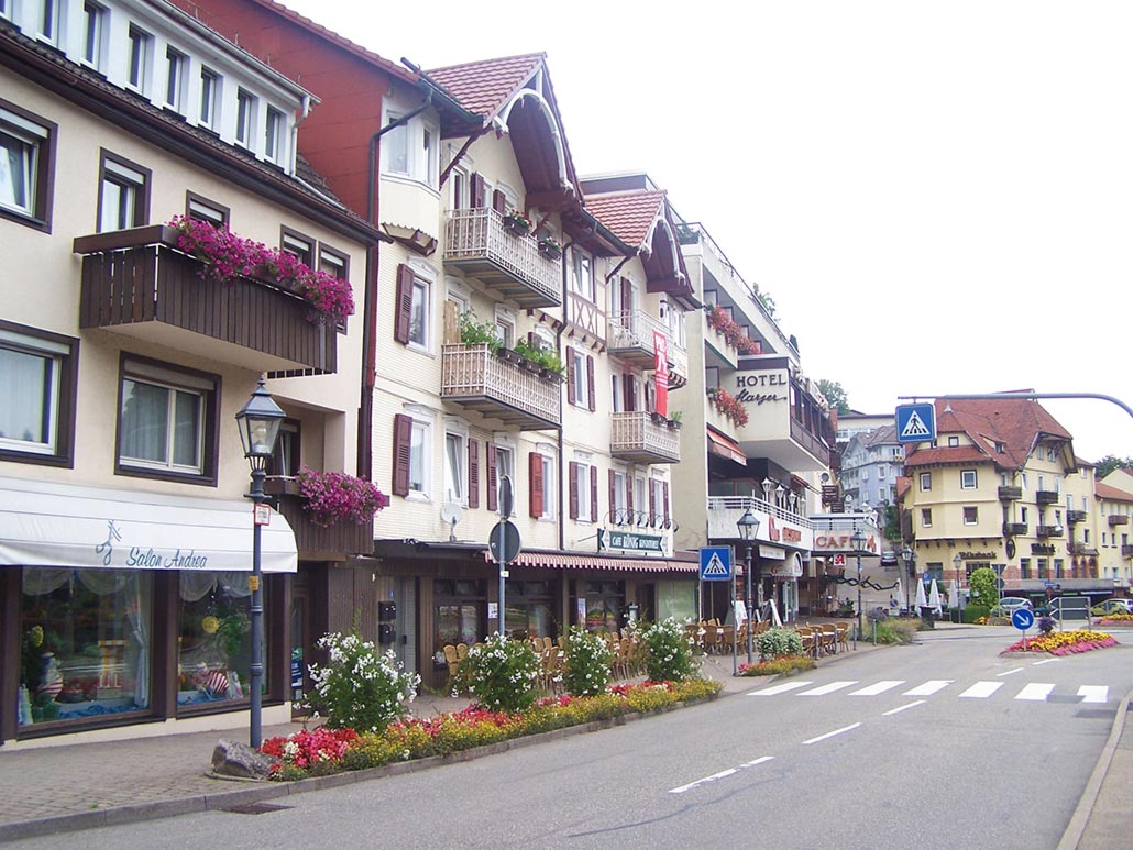 Anfang Gernsbacher Straße