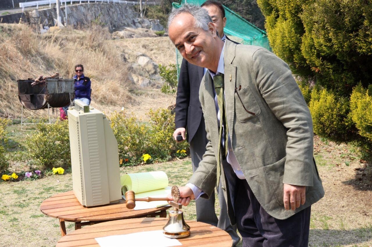ソバハに会長の開会点鐘
