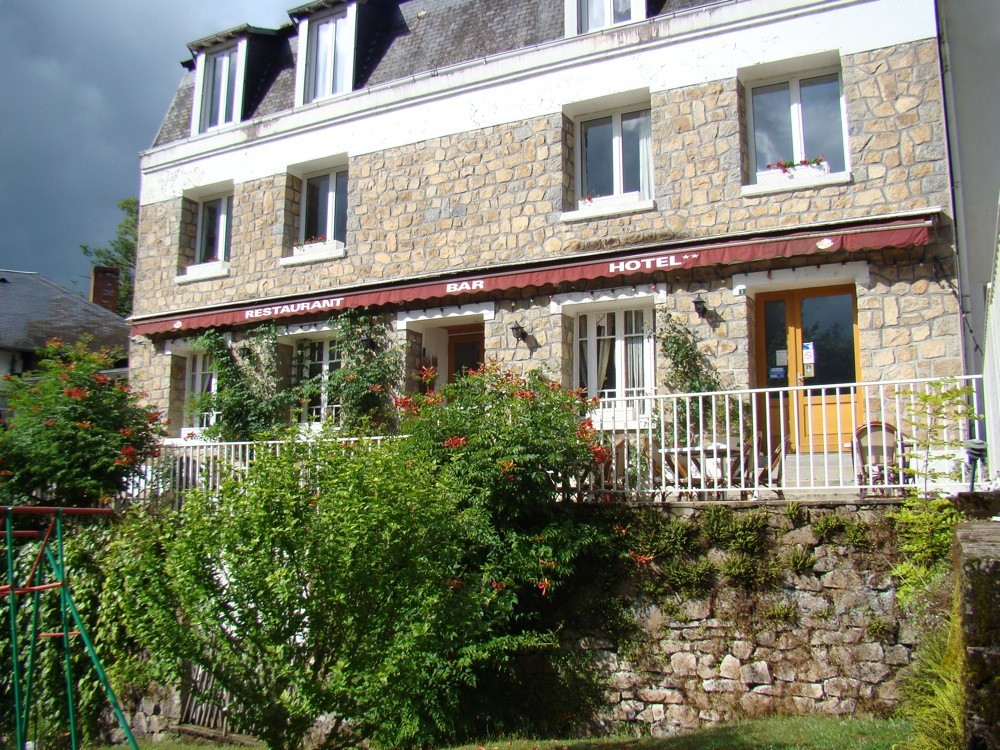 La façade de l'hôtel