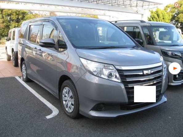 TOYOTA NOAH　　2000cc