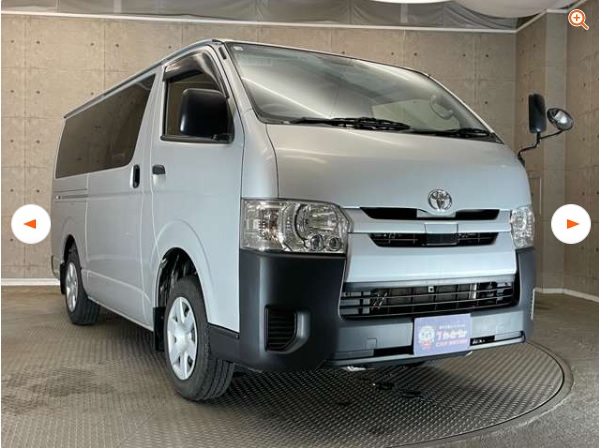 TOYOTA HIACE VAN