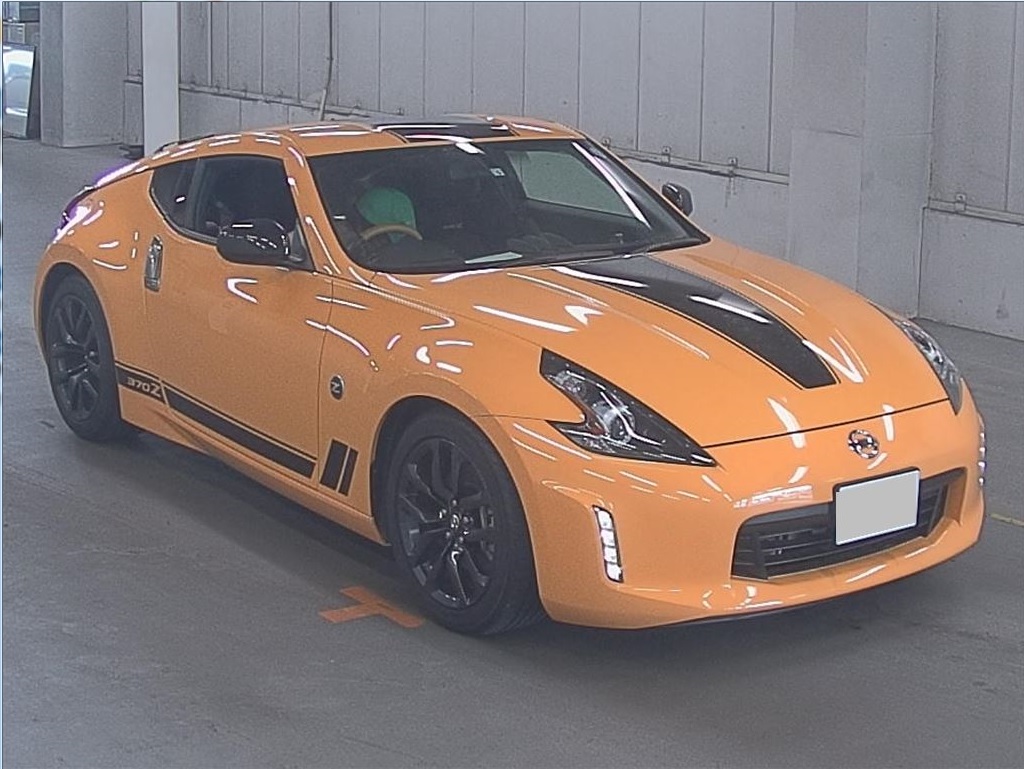 FAIRLADY  Z  CP  HERITAGE  EDITION  