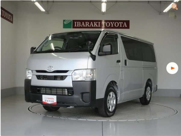 TOYOTA HIACE VAN 