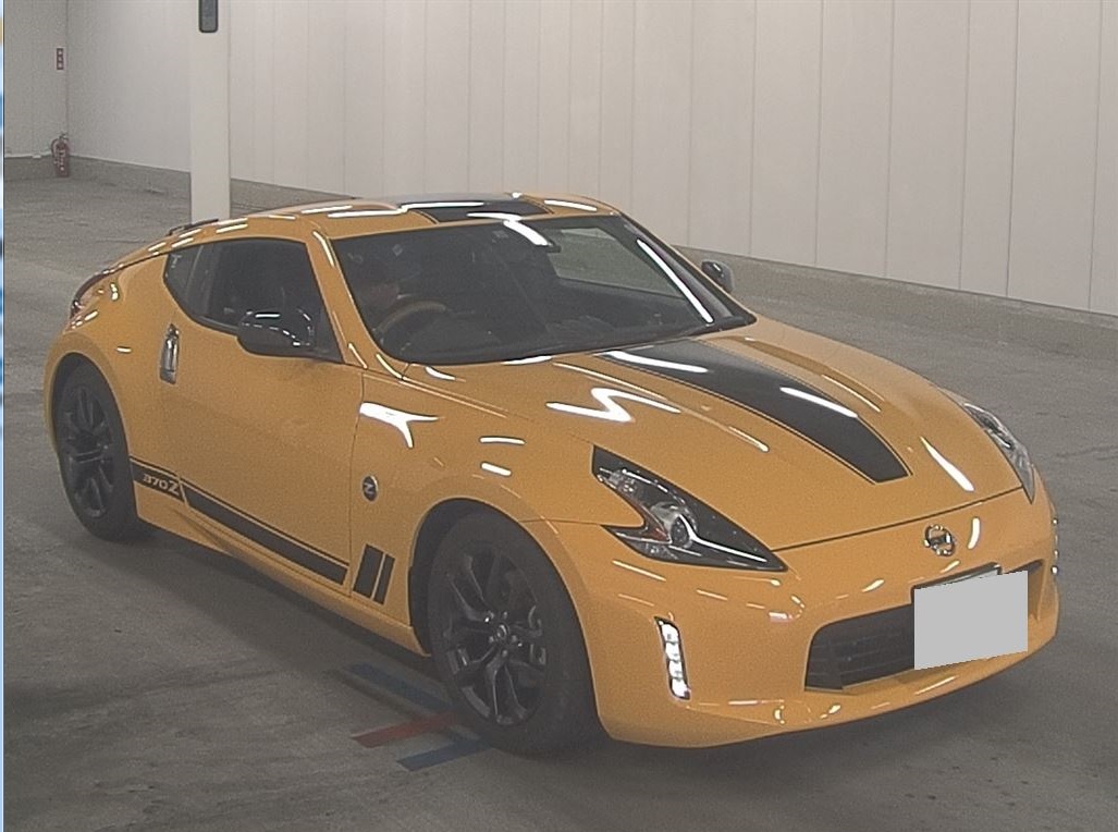 FAIRLADY  Z  CP  HERITAGE  EDITION  