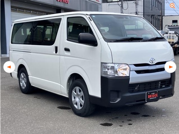 TOYOTA HIACE VAN
