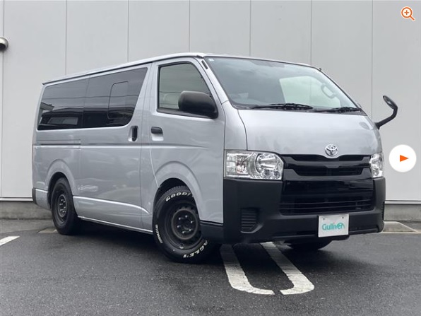 TOYOTA HIACE VAN 