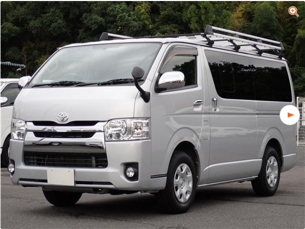 TOYOTA HIACE VAN