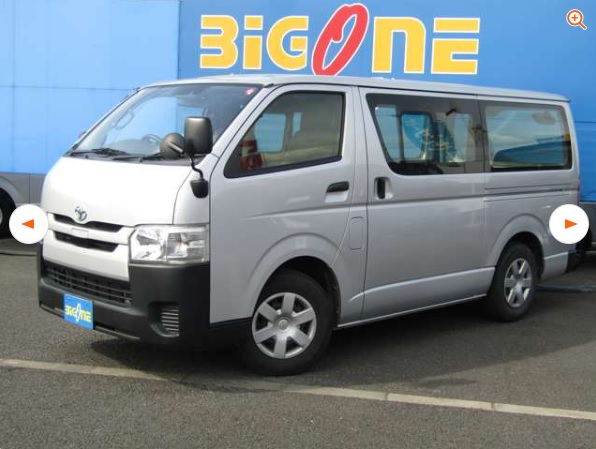 TOYOTA HIACE VAN 