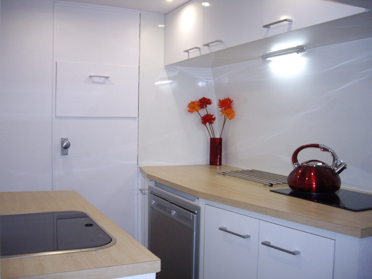 DIY self build Mercedes Sprinter rv stealthsprinter