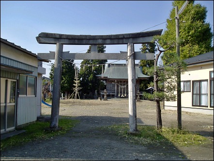 飯田八幡神社入口