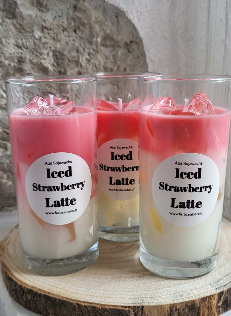 Iced Strawberry Latte CHF 22