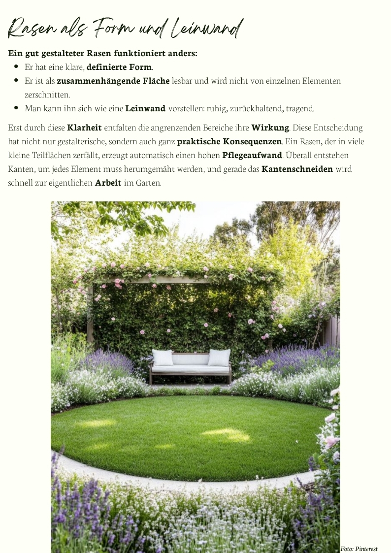 Gestalteter Garten mit klar definierter Rasenfläche als zentrale Form, eingefasst von Staudenbeeten und Sitzplatz – ruhige Gartengestaltung mit strukturierter Rasenfläche