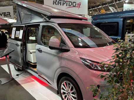 Camper Van Dreamer Cap Land 2025 in Silber mit Aufstelldach