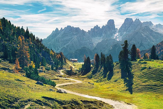Blick auf Wanderweg Richtung Dolomiten 2026