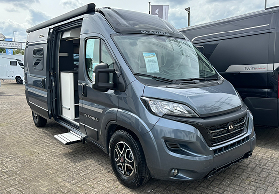 Adria Twin Supreme Außenansicht 2026