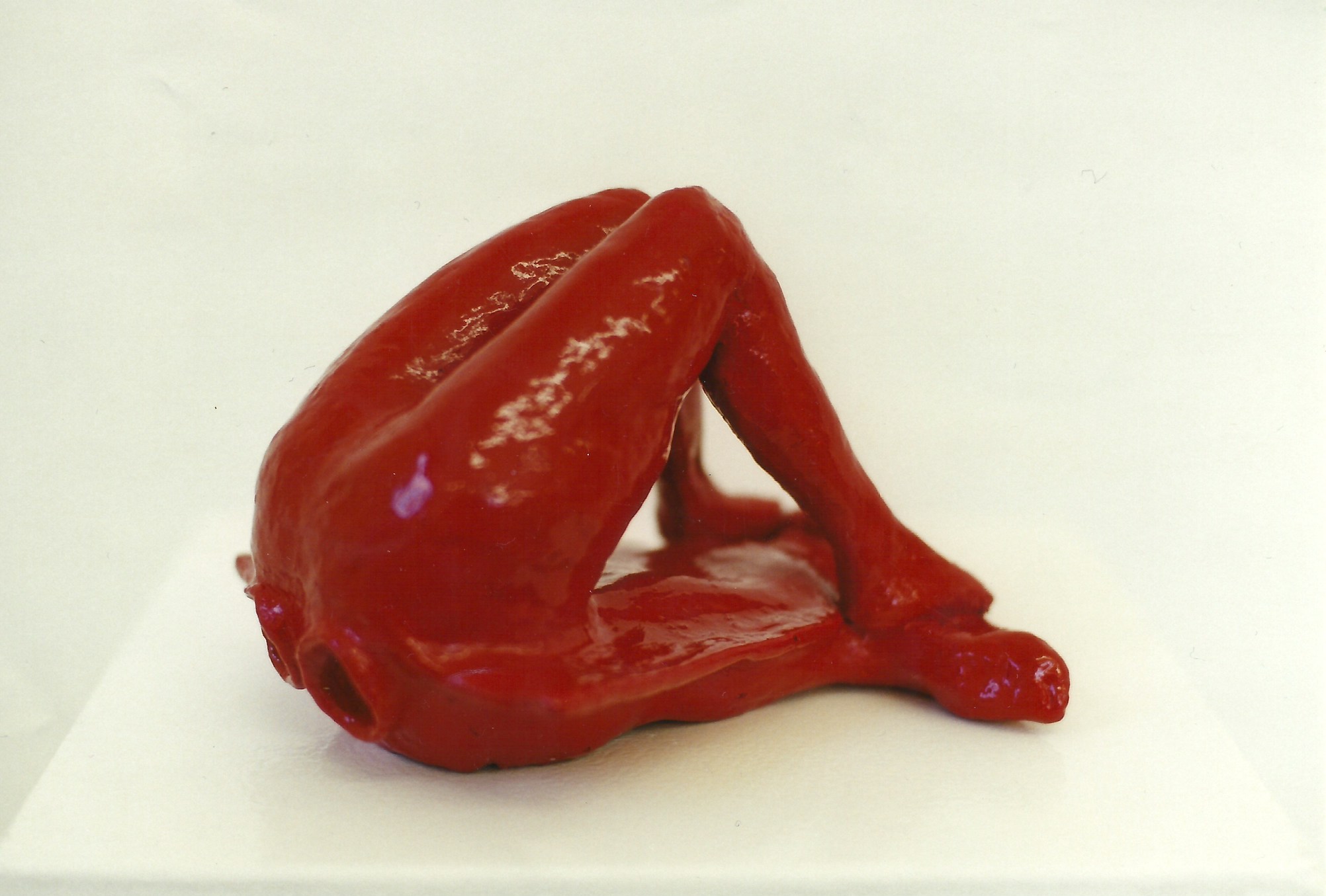 Ferrari, 1999, Keramik lackiert, 11,6x15,6x16,7 cm 