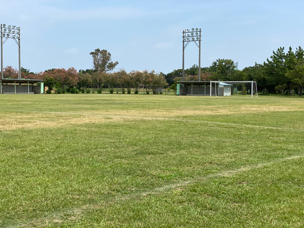 浜松フットボールアカデミーは固定の練習場を持っています