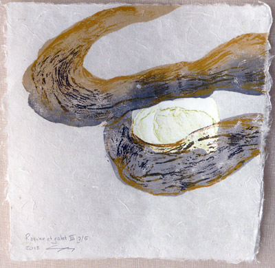 Racine et galet III  - 2018 - gravure sur bois et estampage sur papier Lokta 25 x 25 cm