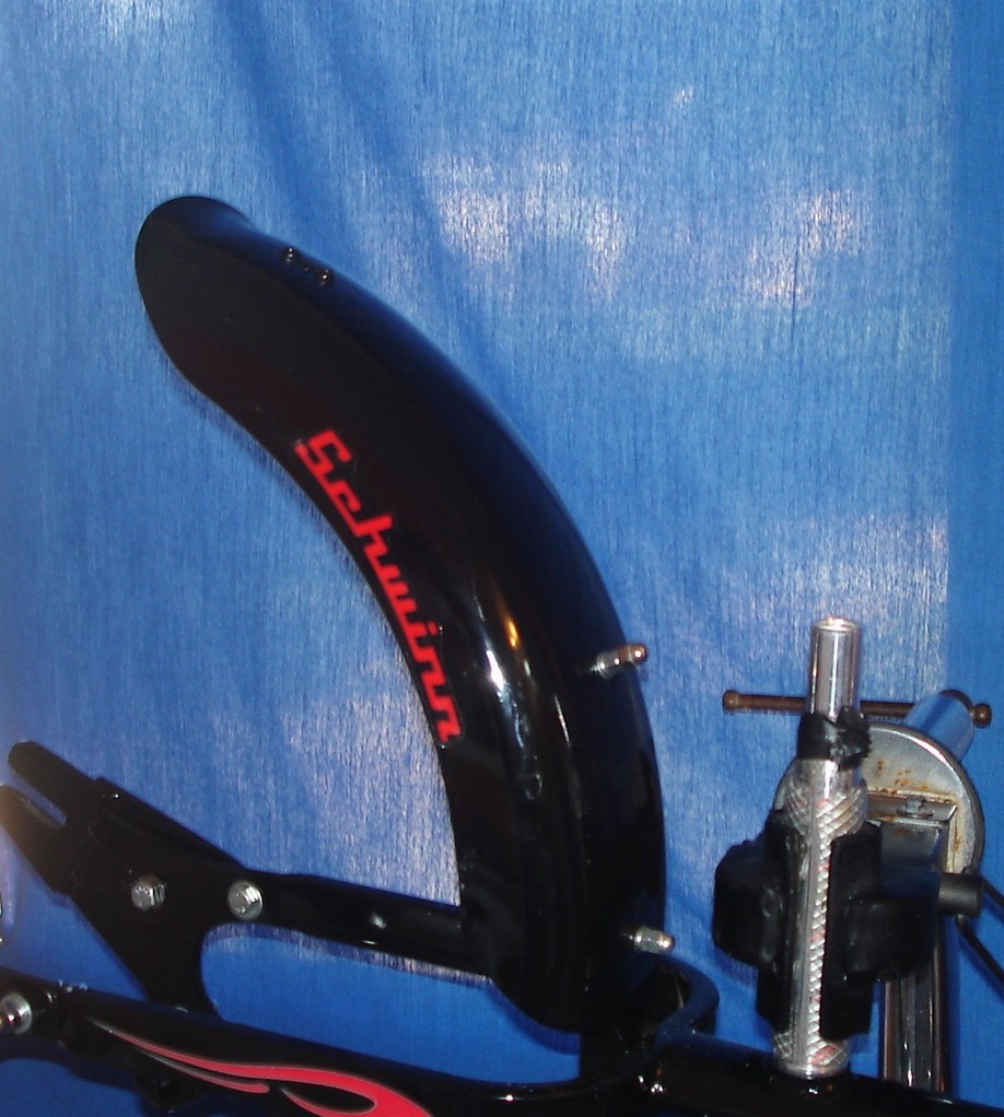 Notice: Frame Extender Brackets.  Install Fender "ELEVATED" position