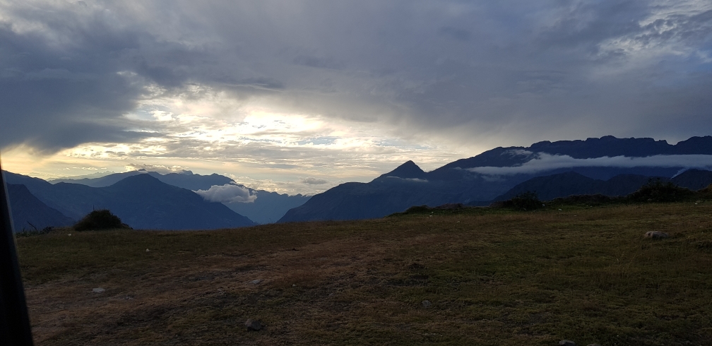 Am Abend geht es zurück durch die Anden