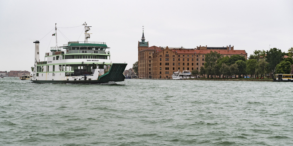 Barbed Circle in Venedig mit Harry Schaffer und Dieter Küng