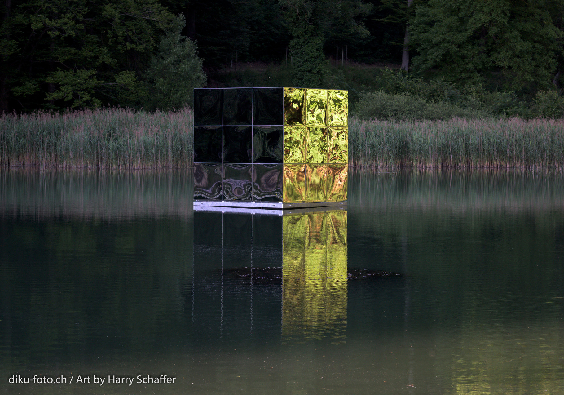 Die ersten Fotos vom Floating Cube