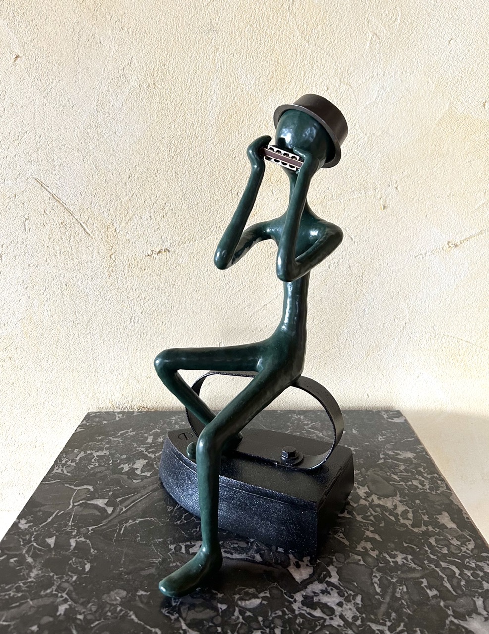 Sur un air d'harmonica - H32 x B17 x T17 cm