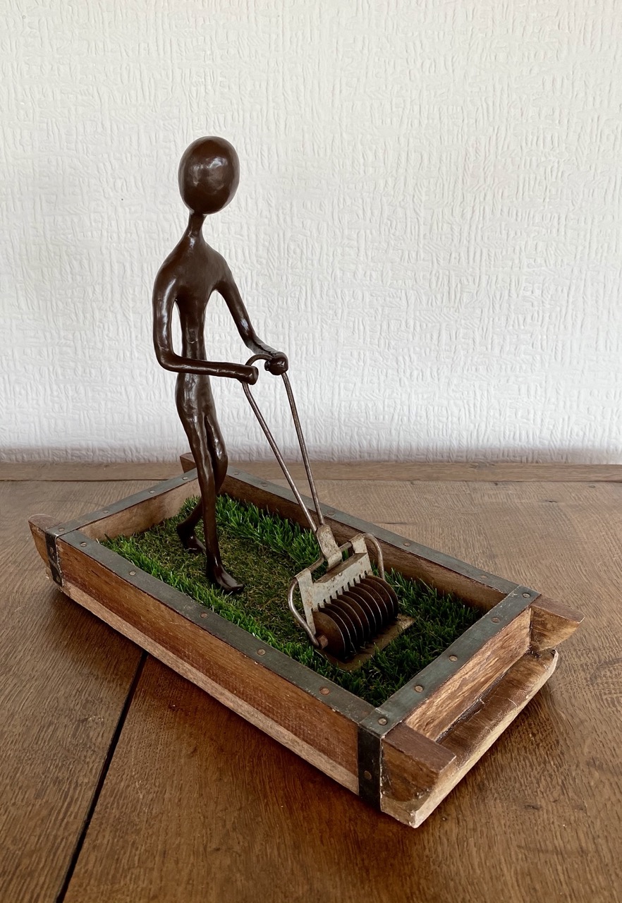 La tondeuse - H30 x B15 x T33 cm (verkauft)