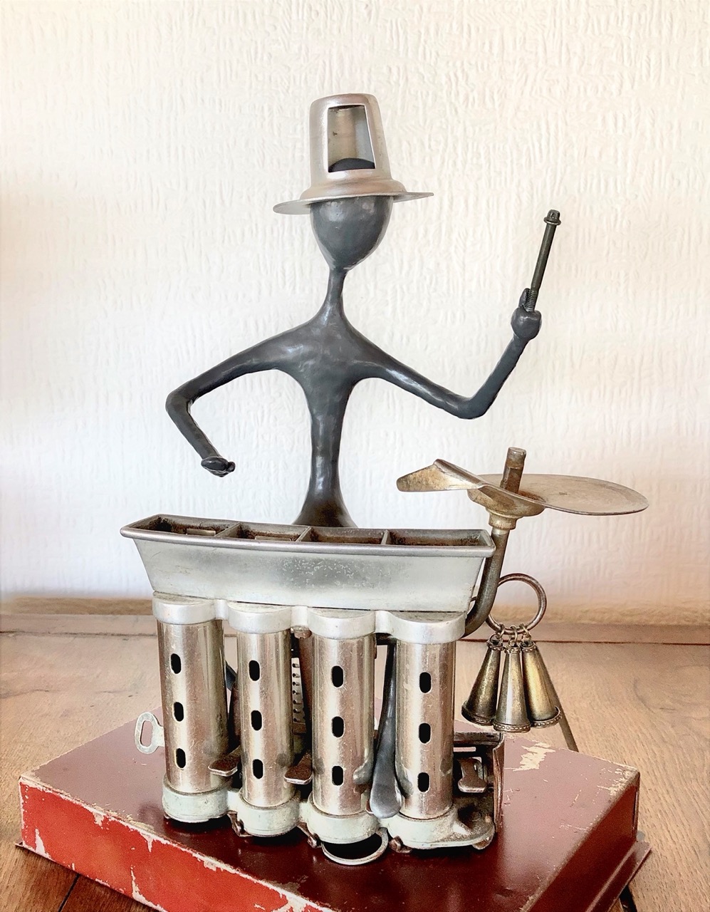 Percussionniste - H33 x B24 x T16 cm