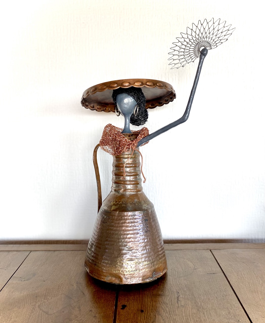 Flamenco - H54 x B34 x T21 cm