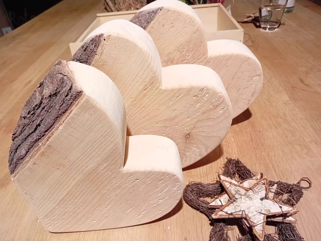 Besuch der Holzwerkstatt Henne in Hochdorf – Kreativität in Holzform