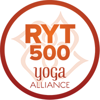Dr. Meike Wulf, zertifizierte Yogalehrerin ist bei der Yoga Alliance zweifach mit einer 500 Stunden Ausbildung registriert, die erste bei Spirit Yoga Berlin, die zweite bei Samudra Global School of Living Yoga, in Elemental Prana Flow und Soulful Wellnes.