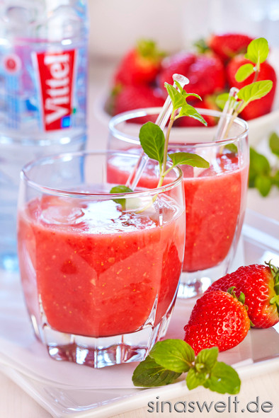 Vittel, Erdbeercocktail, Cocktail, Erdbeere, Ingwer, Minze, gesund, Vitamine, Mineralstoffe, Sommer, Getränke, Erfrischung