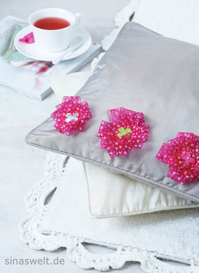Teppich, Kissen, DIY, do it yourself, kreativ, Bastelidee, HalloHerbst, Hallo Herbst, diy, do it yourself, selber machen, selbermachen, selbst gemacht, selfmade, homemade, basteln, kreativ, Kreatividee, Idee, Dekoidee, Wohnidee, Fashion, Mode, Home, wohne