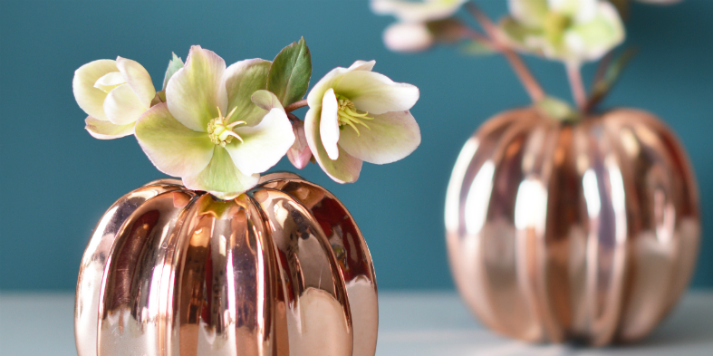 Blumen, Schnittblumen, mit Pflanzen wohnen, Interview, so halten Blumen länger, Vase, Dekoidee mit Blumen, schenken, sich selbst beschenken, Pflegetipps, Tipps zur Pflege, verschenken, Geschenke