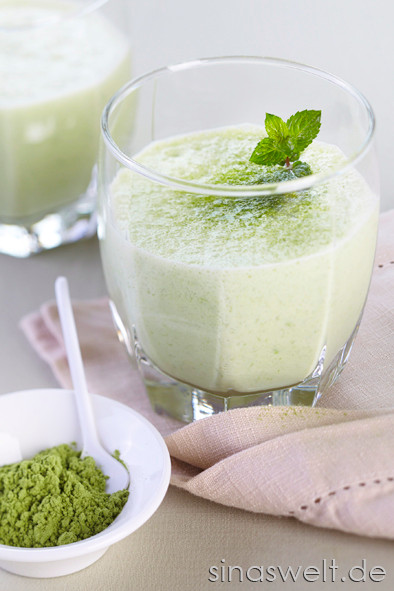 Green Smothie, Säfte, Saft, Weizengras, Powerdrink, gesund, Vitamine, mineralstoffe, selber machen, Entsafter, Saftpresse, Saft, Vitalstoffe, Rohkost, Detox, Entgiften