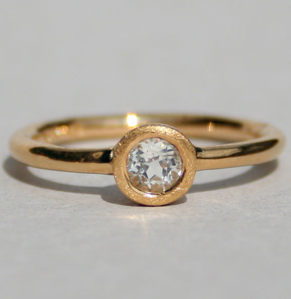 ring-weißer topas-zart-4 mm- sterling-silber-925-vergoldet- auch in gold möglich