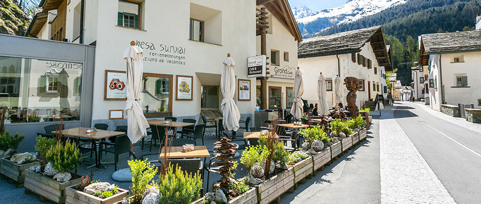 Willkommen im Grond Café Sils Maria