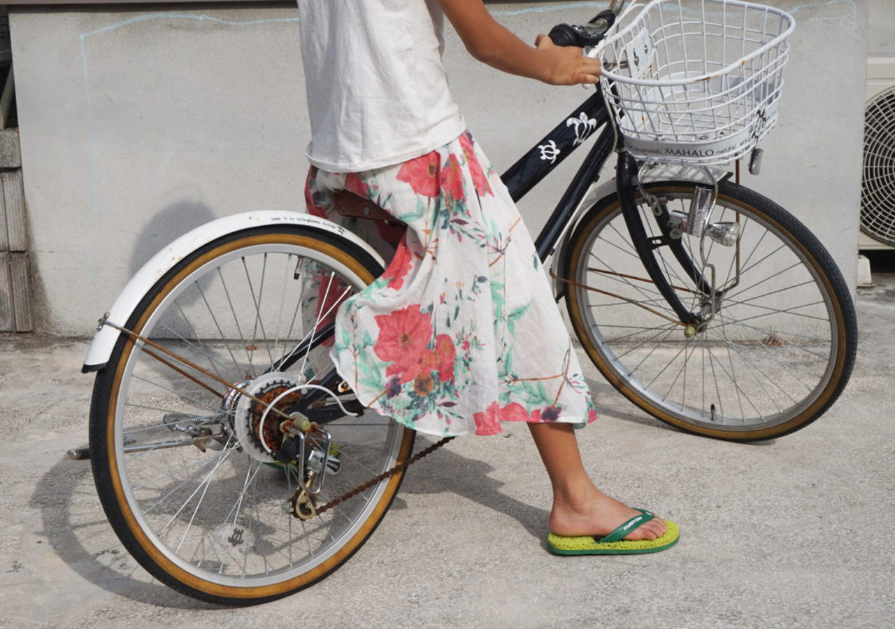 自転車 街撮り 女子高生 自転車 - かわいそうな衣類たち-改め