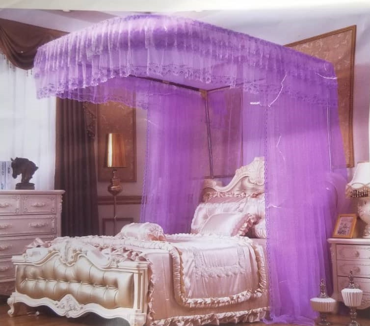 Moustiquaire chateau 180$